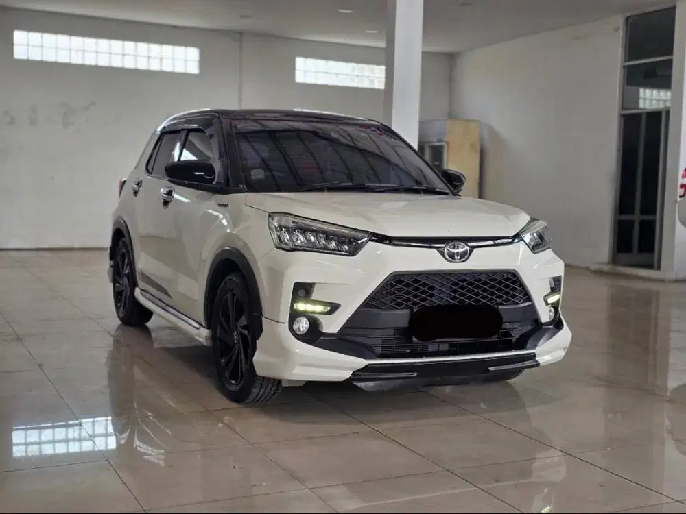 (TDP 32 JUTA) Toyota Raize 1.0 Turbo GR Sport TSS CVT 2021 (Two Tone)