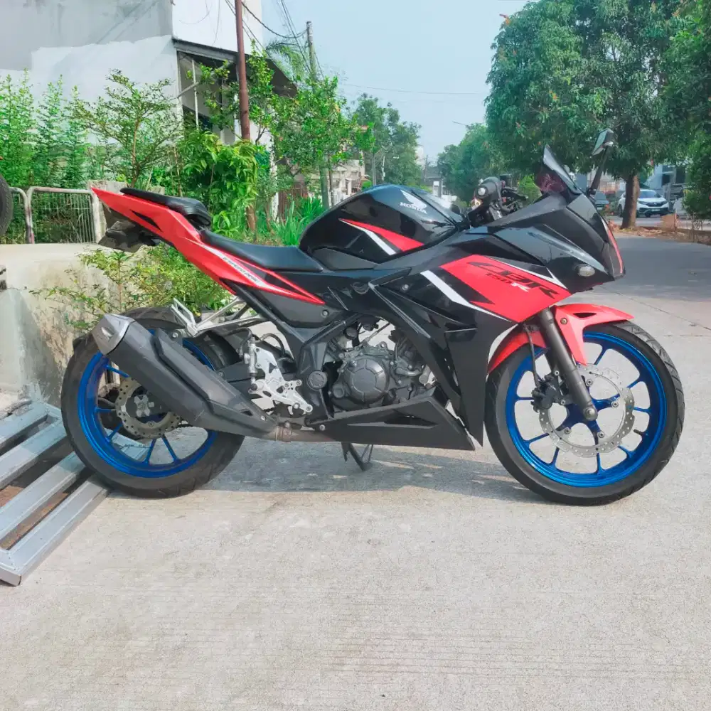 HONDA CBR 150R 2022 ISTIMEWA