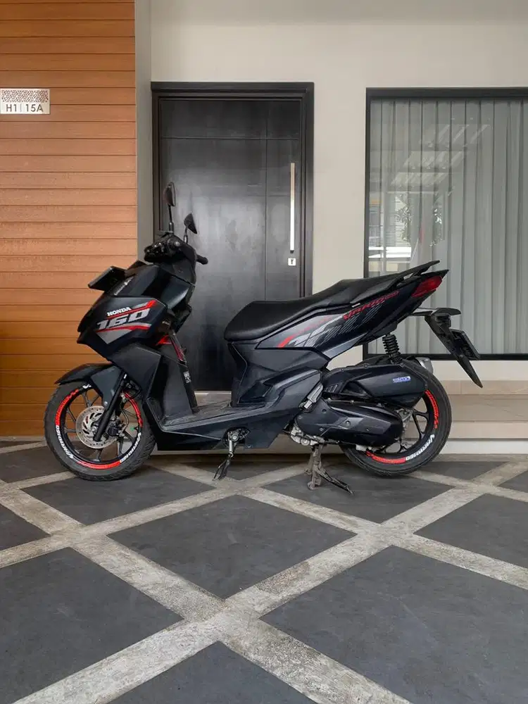HONDA VARIO 160 2025 CBS ISS PAJAK ON, PLAT DKI, SRT LGKP, MESIN ENAK