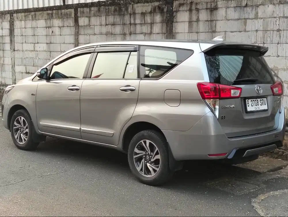 Toyota Kijang Innova 2.0 G Bensin A/T tahun 2021