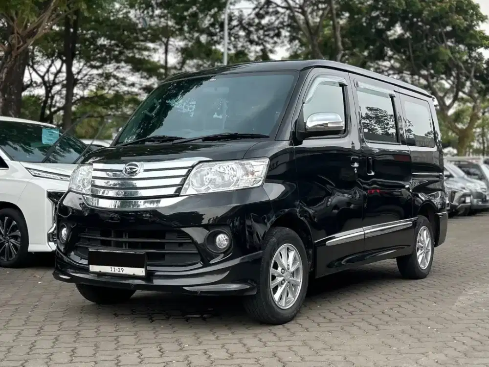 DAIHATSU LUXIO X 1.5 AT MATIC 2024 HITAM KM 20RB