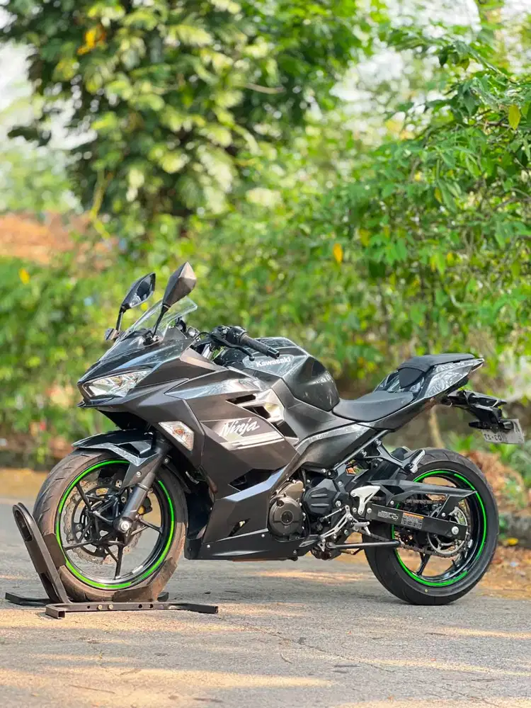 KAWASAKI NEW NINJA 250 FI GREY 2022 KM RENDAH PAJAK PANJANG LIKE NEW