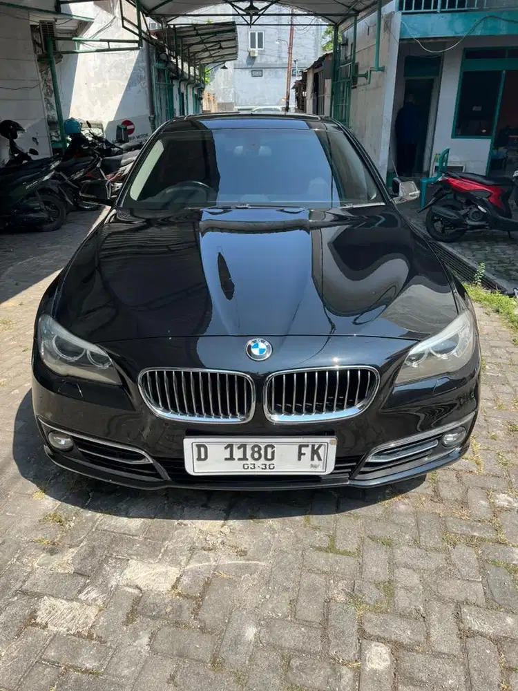 Dijual BMW F10 528i luxury