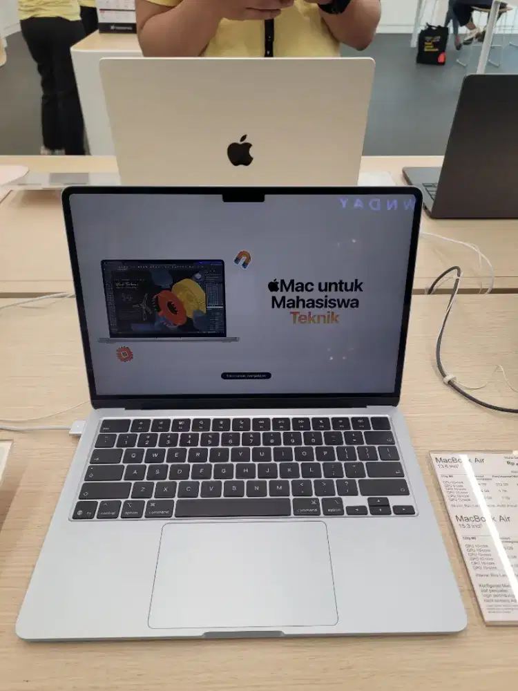 Promo MacBook Air M5 cicilan ringan tanpa DP tanpa biaya admin