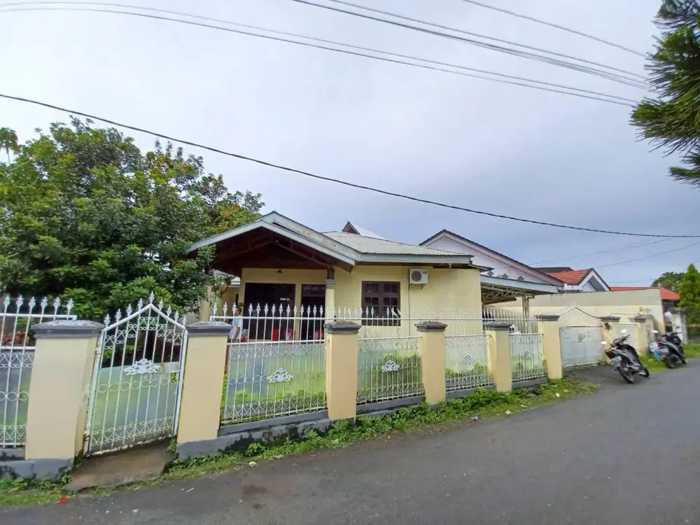 DIJUAL RUMAH SIAP HUNI - SHM - BEBAS BANJIR - SEMI FURNISHED