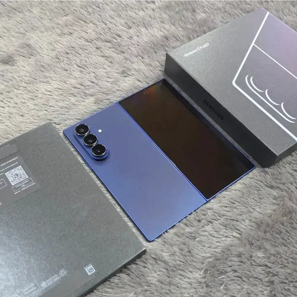 Samsung Galaxy Z Fold 7 Shadow Blue 256Gb like new