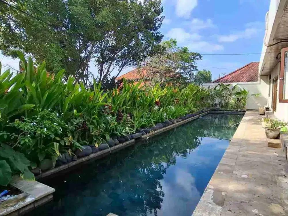 Villa Halaman Luas Siap Huni dekat Pantai Ketewel Gianyar