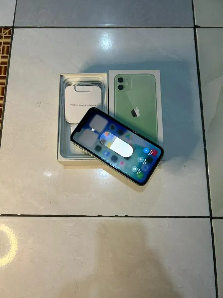 iphone 11 128gb green fullset all operator