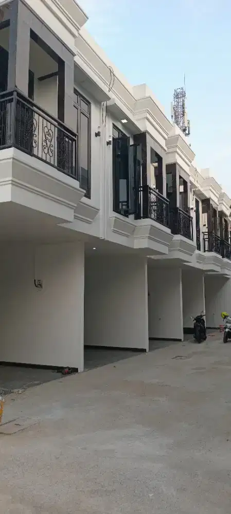 Di Jual Rumah 2 Lantai Dekat LRT Pulomas Jakarta Timur