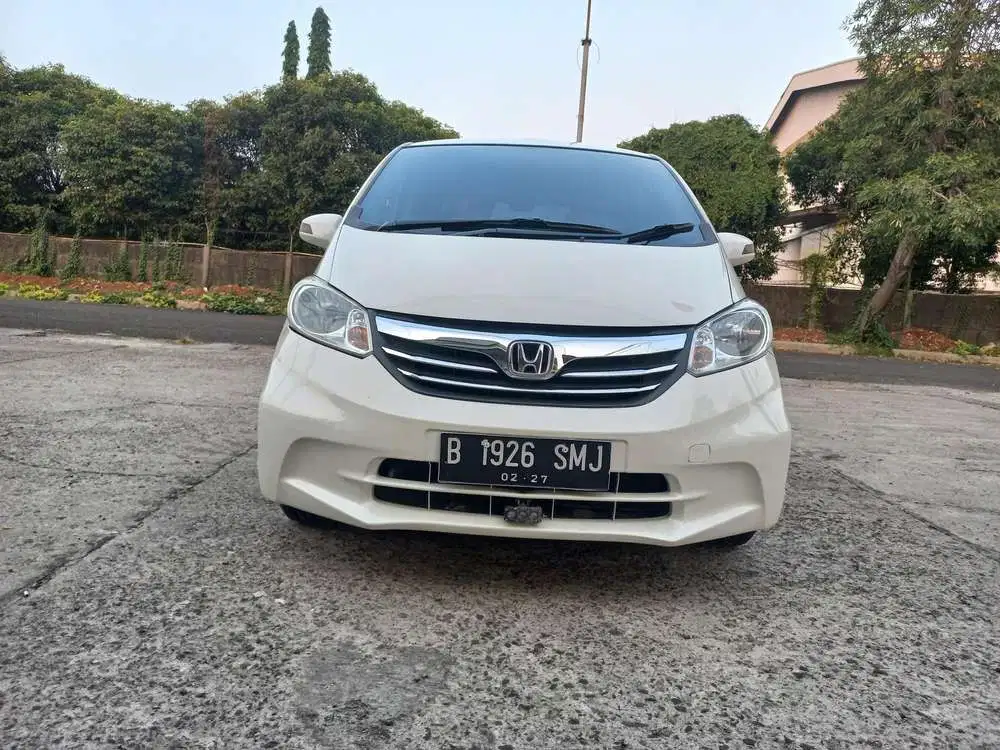 [MURAH] Honda Freed PSD AT 2011, Silver