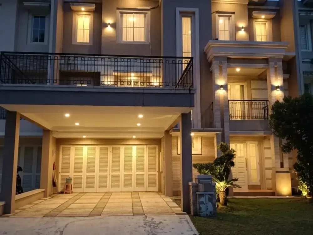 Dijual Rumah Furnished Cantik 3 Lantai SHM Siap Huni di Alam Sutera Tangerang