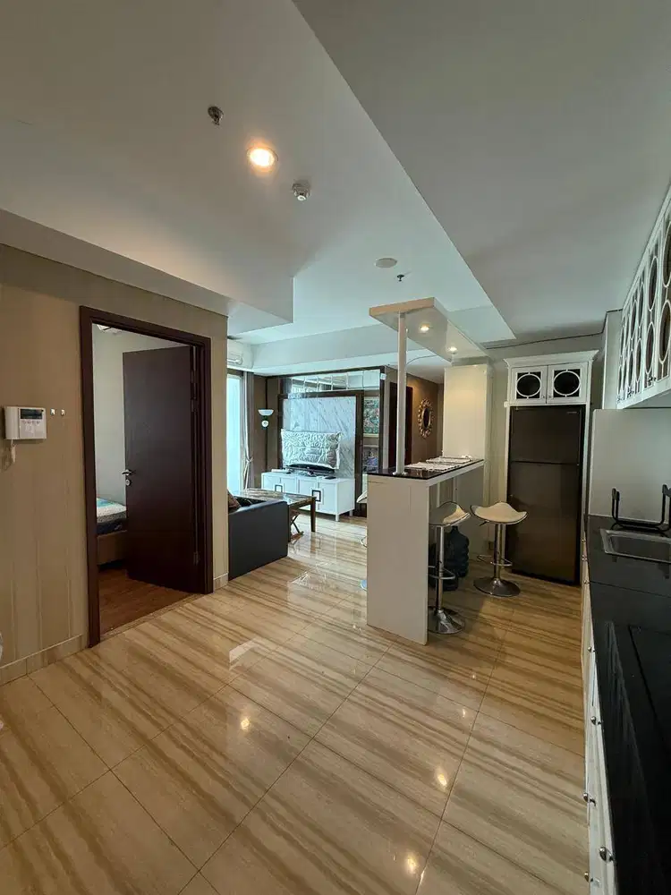 Grand Sungkono Lagoon – 3BR Full Furnished Lantai 18