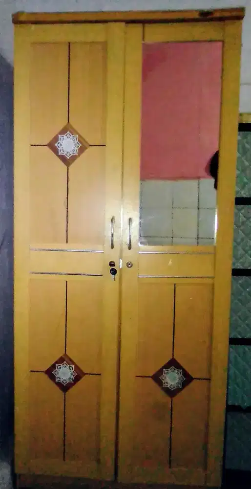 Lemari Almari Baju 2 Pintu Kayu Merk Romaro
