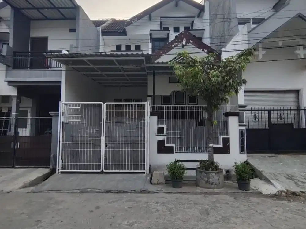 Rumah Siap Huni Babatan Pantai, Dekat Annyeong Market, Pakuwon City1