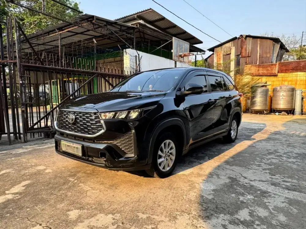 Dijual Inova zenix 2023 warna hitam Plat L