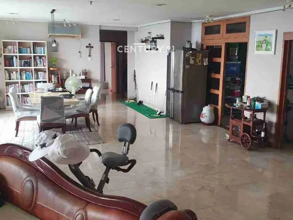 Dijual cepat apartemen Beverly (Biduri) lantai teratas 18, kondisi bersih dan siap huni