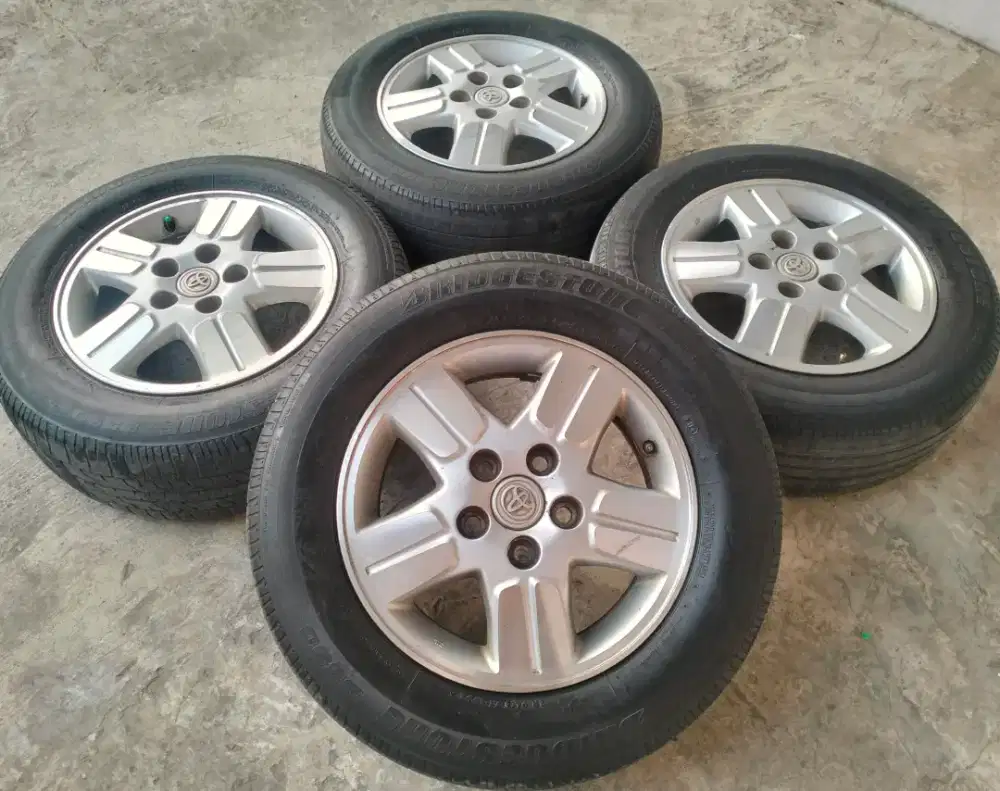 Jual cepat velg Innova plus ban