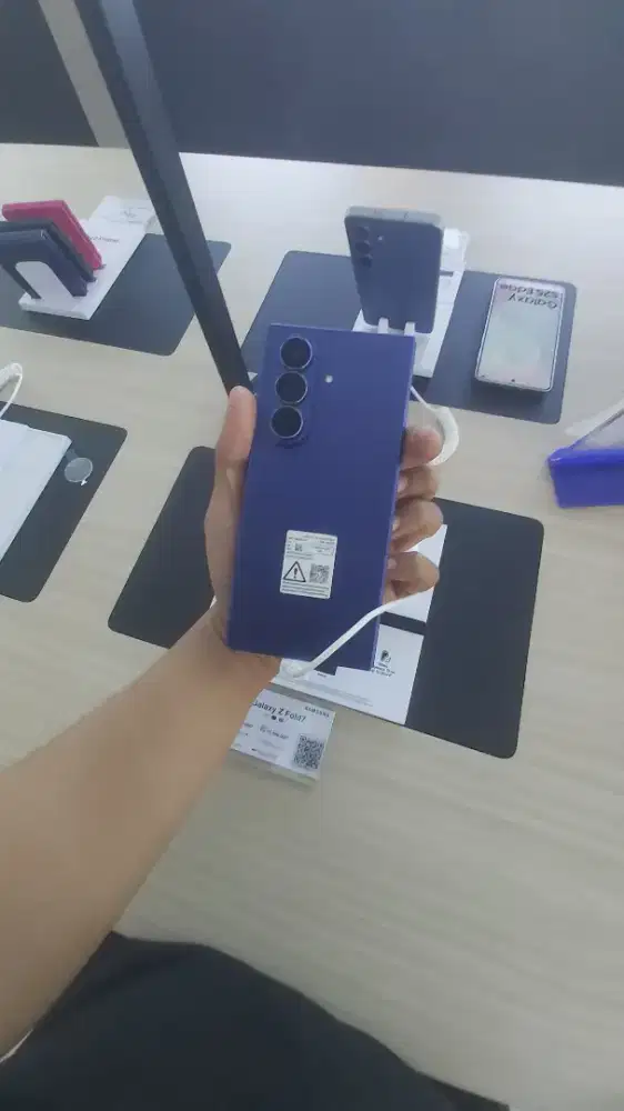 Ready samsung zfold bisa cash dan kredit