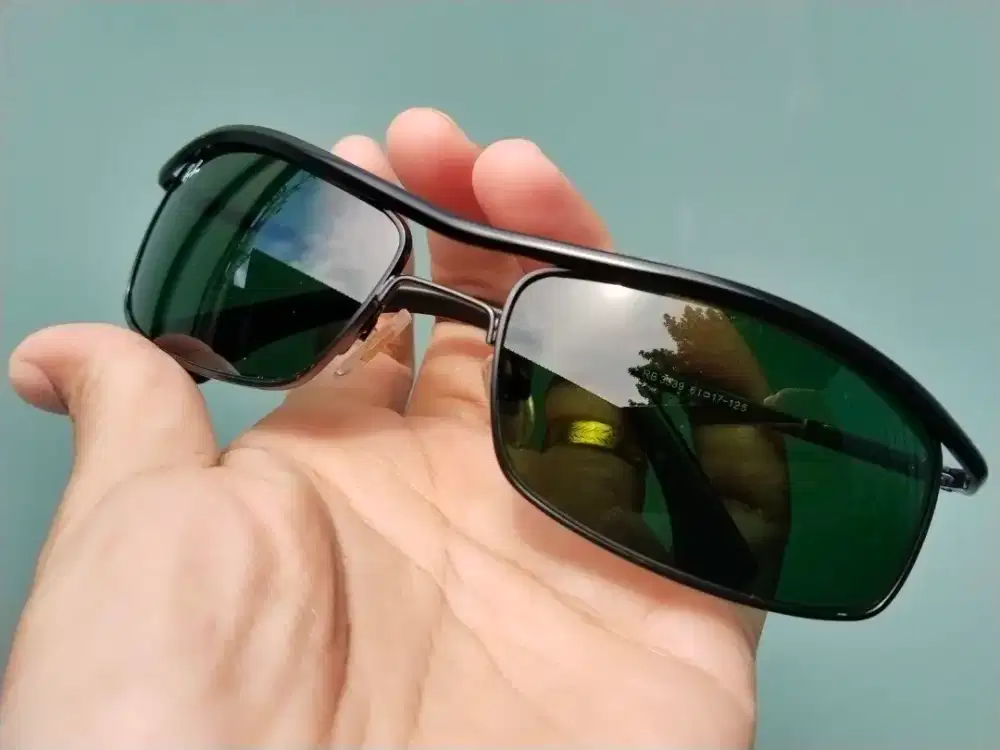 Kacamata rayban sport