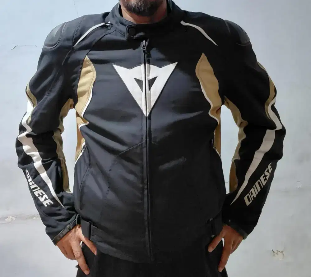 Jual jaket merk Dainese Sport turing