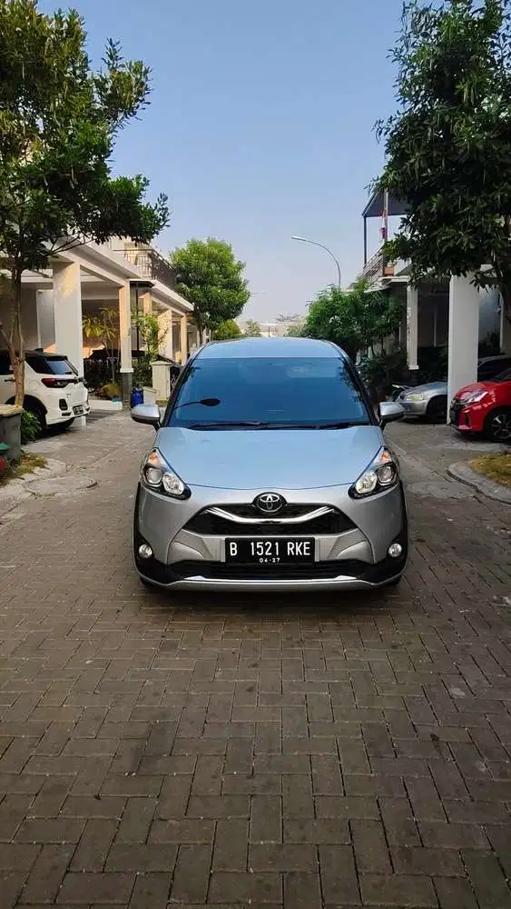 Cash Superb - Toyota Sienta 2021 V Matic
