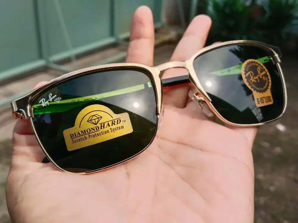 Kacamata rayban lensa hijau