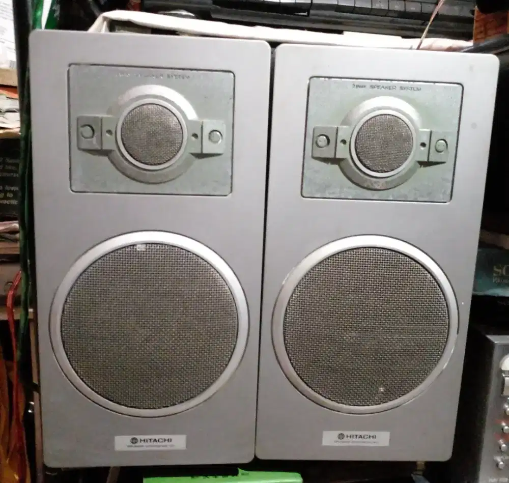 Hitachi japan  speakers pasif