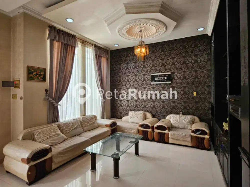 DIJUAL VILLA JALAN BELIBIS KOMPLEK CEMARA ASRI - MEDAN ESTATE (indra & vincent)