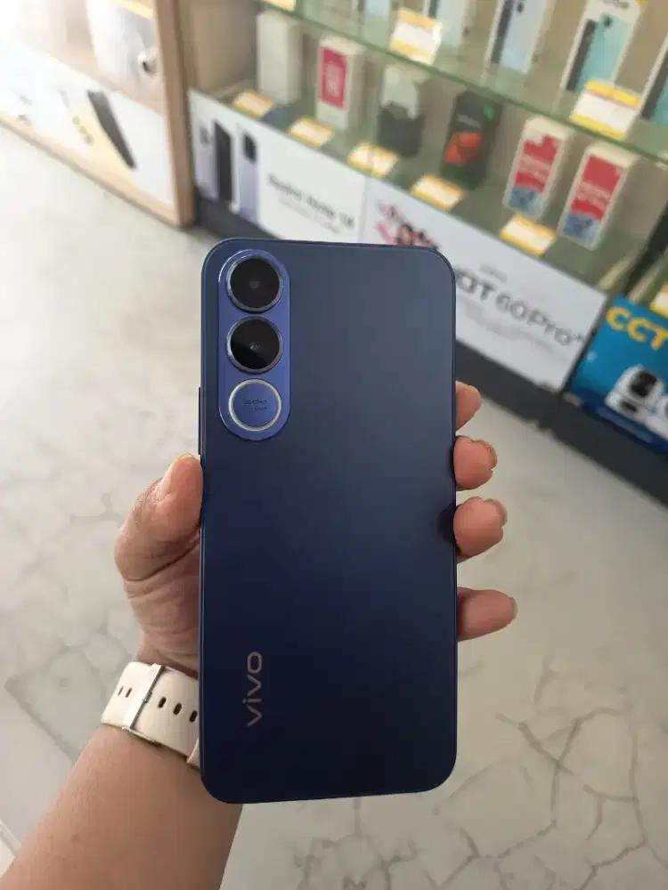vivi v70fe 8/256