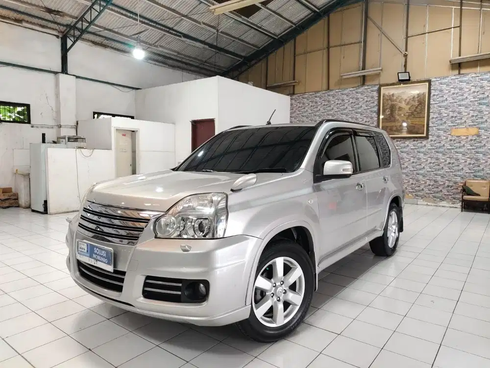 Nissan Xtrail ST 2.5 AUTECH AT 2011 Mobil Terawat Siap Pakai