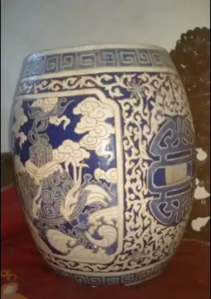Guci + bangku china