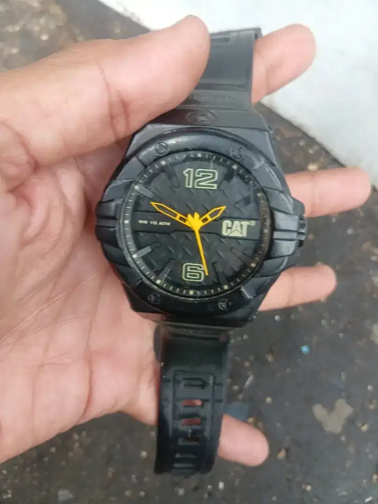 Jam Tangan pria CAT