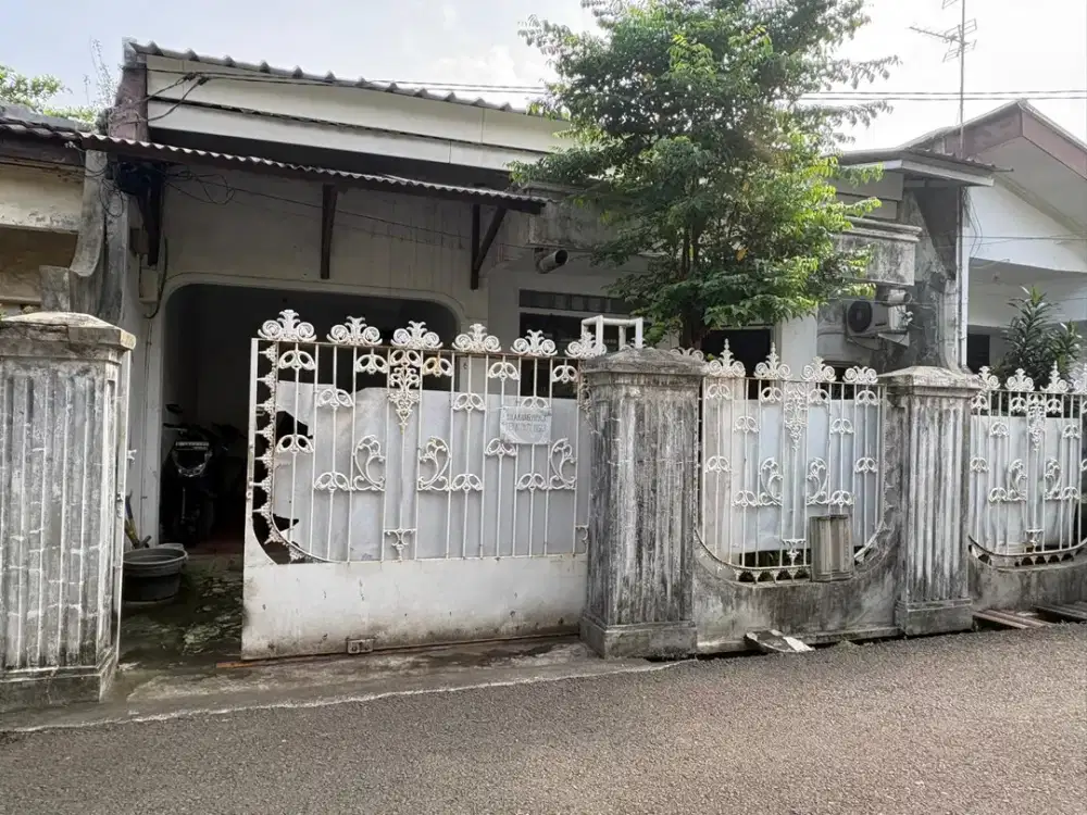 Dijual Rumah di Jalan Cipinang Jaya Jakarta Timur