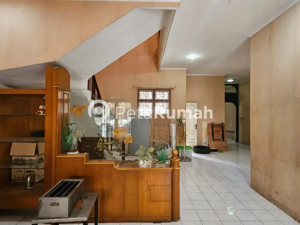 DISEWAKAN VILLA JALAN METAL RAYA KOMPLEK CEMARA HIJAU (vincent)