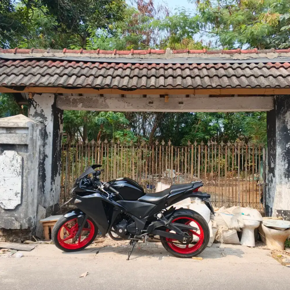 Honda CBR 250 R th 2011