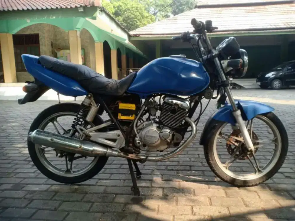 SUZUKI THUNDER 125 DOUBLE STATER