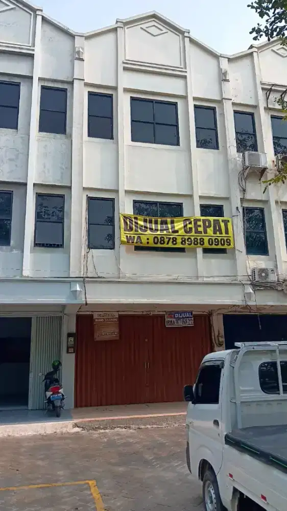 DIJUAL RUKO 3 LANTAI