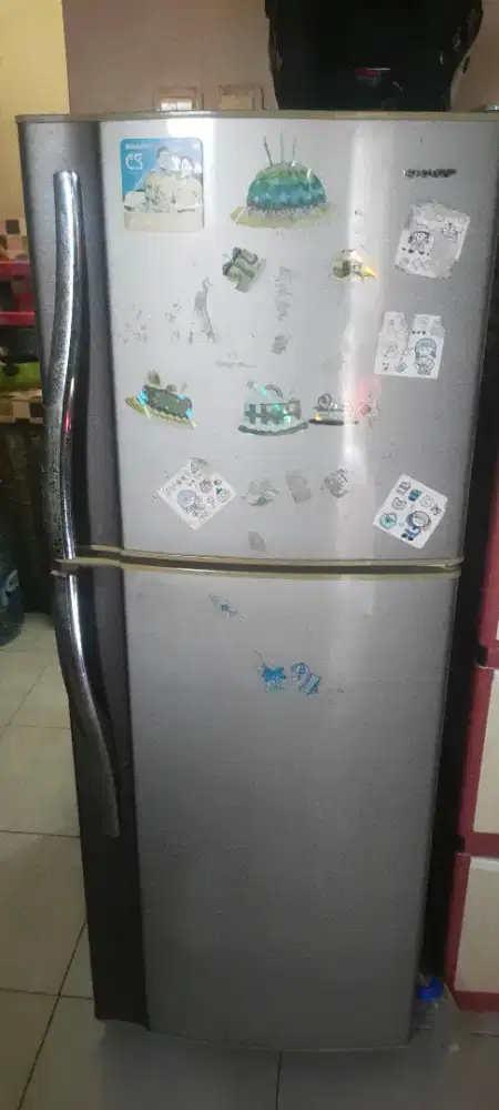 Kulkas Sharp 2 pintu