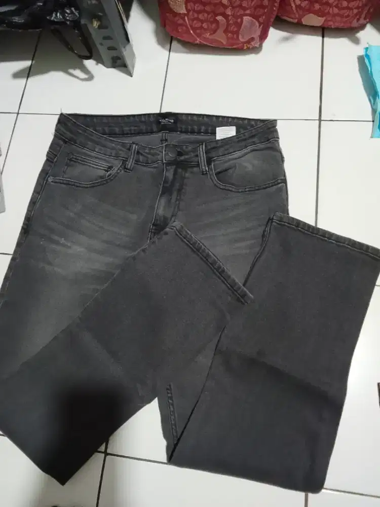 Tira size 32, kondisi baru, jual 150k
