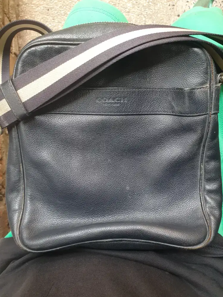 Coach men flightbag crossbody