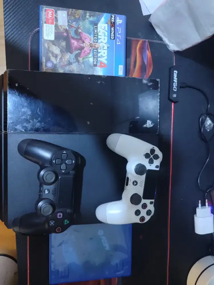 Dijual MURAH PS4 2 STICK