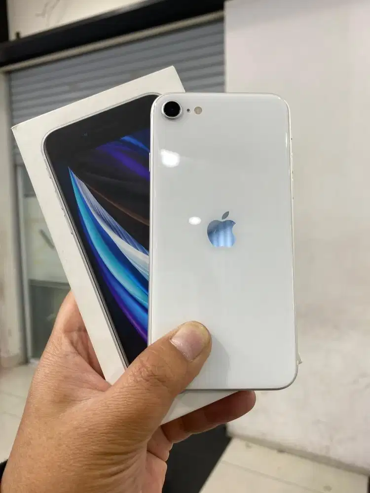 iPhone SE 2 2020 64Gb Resmi iBox Mulus Fullset