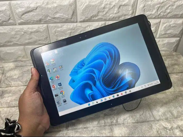 FUJITSU Q509 TAB CELERON N4000 4/128 Layar 10 inci TOUCHSCREEN *WS