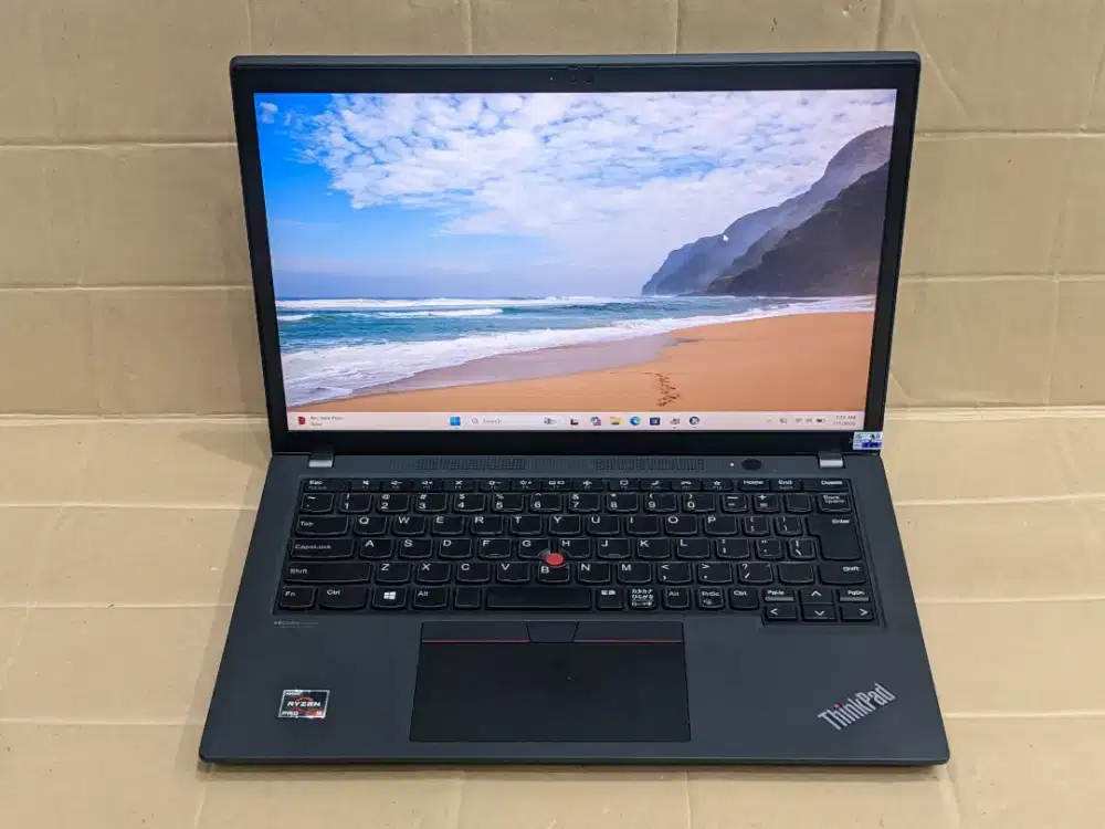 Laptop Lenovo Thinkpad X13 Amd Ryzen 5 Pro 5625U RAM 8GB SSD 256GB