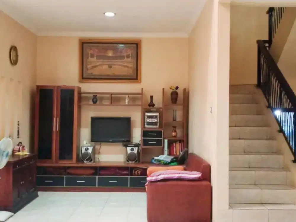 Rumah Luas 180m Cluster Bulevard Regency di Harapan Indah Bekasi