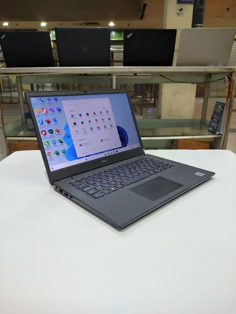 Dell Latitude 3410 i5 10310U 8gb 256gb nvme 14fhd kb backlight awet