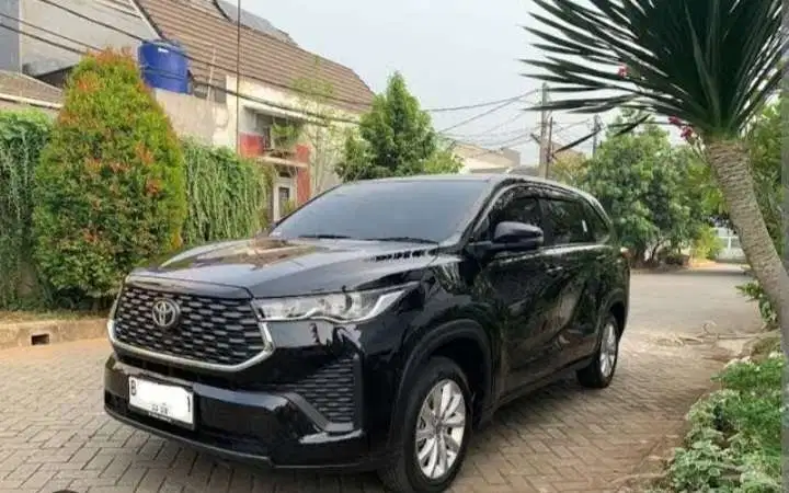 Toyota Kijang Innova 2023 Bensin