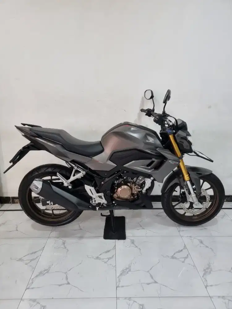 Honda CB 150 R SE USD Fi 2026 bln 2 KM 1 RB CB150R Cb150