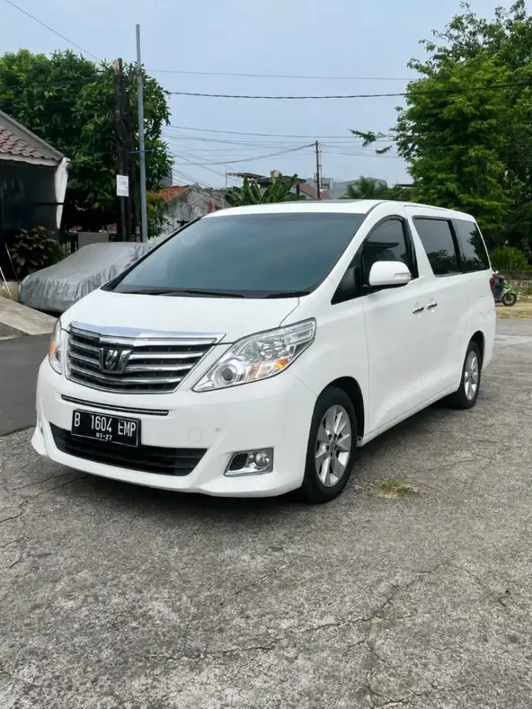 Toyota Alphard 2.4 G 2012 Bensin