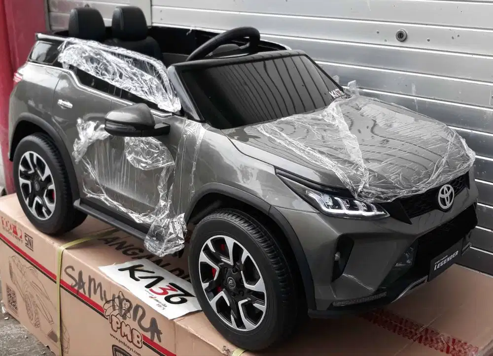 Mainan Mobil Aki Anak Fortuner Double Dinamo PMB M 7588 Lisensi